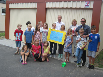 PP Bausysteme sponsert neue Gerätehalle für die Grundschule in Mönchberg